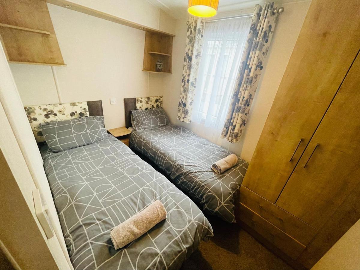 Two Bedroom Caravan At Lilliarsedge ジェドバラ エクステリア 写真